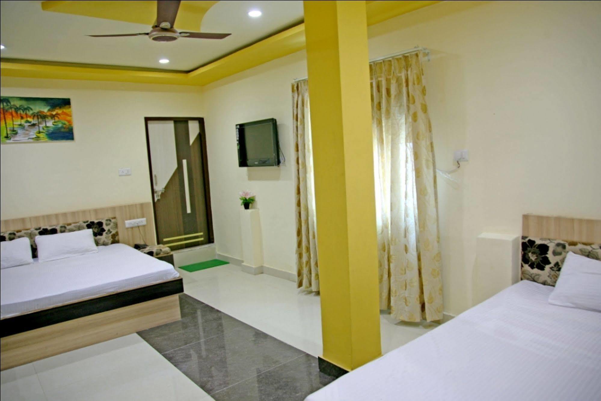 Oyo 2061 Hotel New Holiday Inn Ajmer Esterno foto